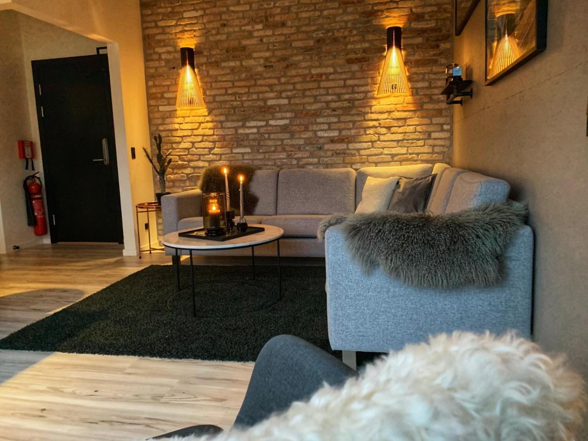 Broncks Apartment 1 - Modern 2-Bedroom In The Heart Of Torshavn Exterior photo