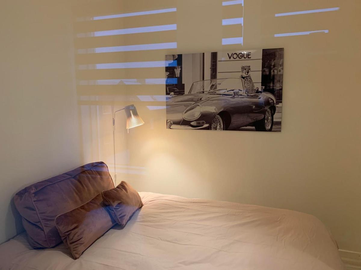 Broncks Apartment 1 - Modern 2-Bedroom In The Heart Of Torshavn Exterior photo