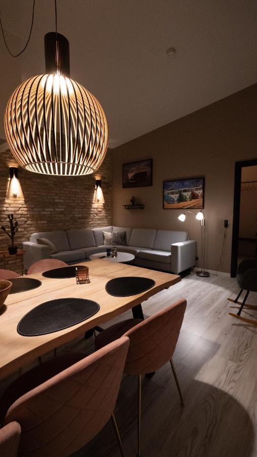 Broncks Apartment 1 - Modern 2-Bedroom In The Heart Of Torshavn Exterior photo