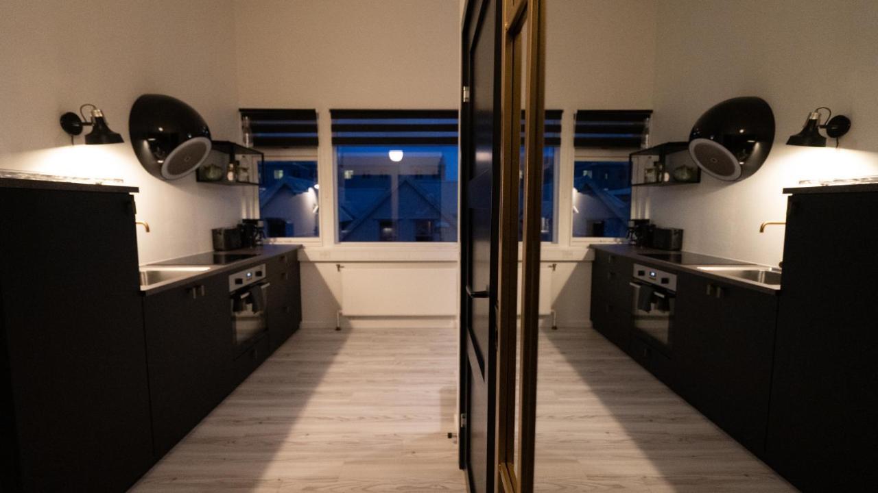 Broncks Apartment 1 - Modern 2-Bedroom In The Heart Of Torshavn Exterior photo